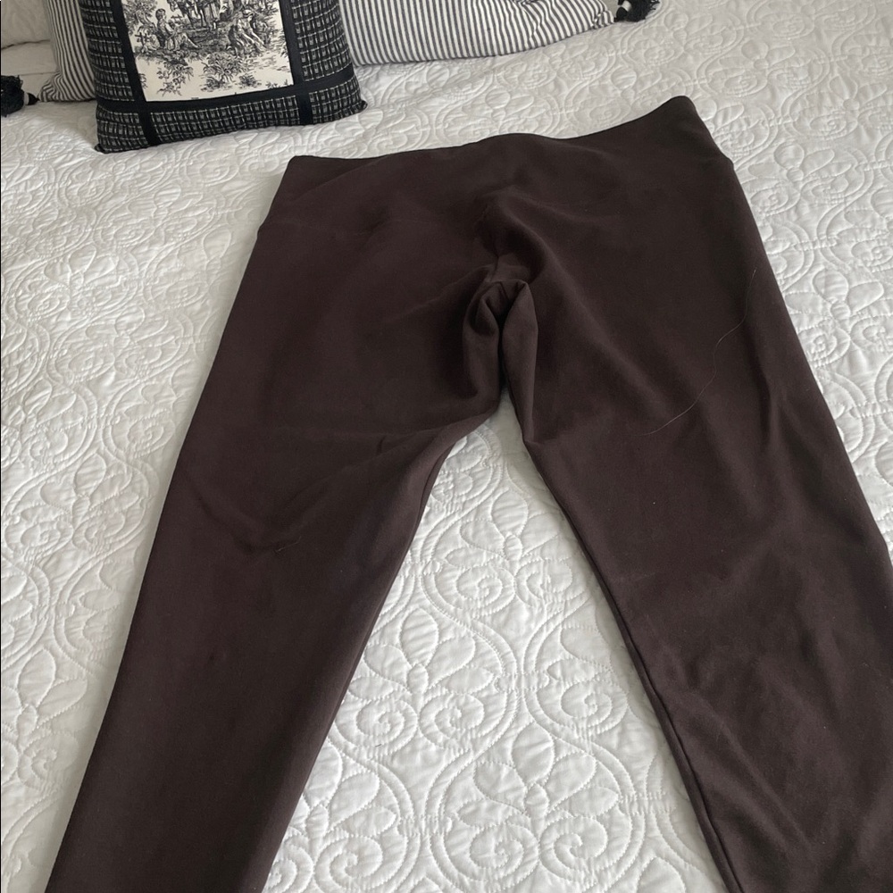Intro. Dark Brown Leggings